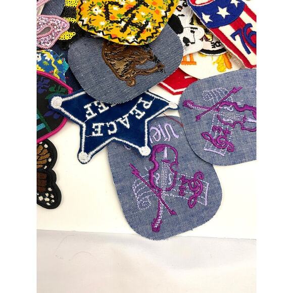 150 PC Assorted Sewing Applique Patches Iron on Sew On NEW Mixed Sequin Crafting - Picture 13 of 16